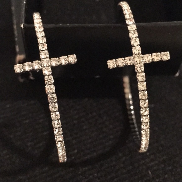 Jewelry - Earrings